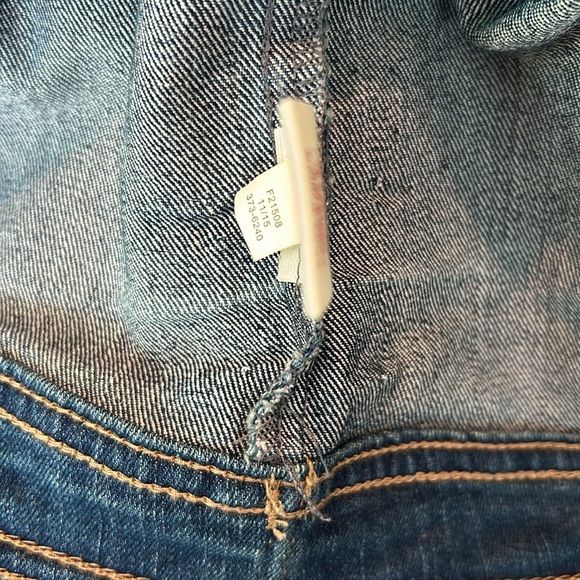 Cropped Arizona Jeans Co Jean Jacket Size XL 16 - Picture 10 of 12